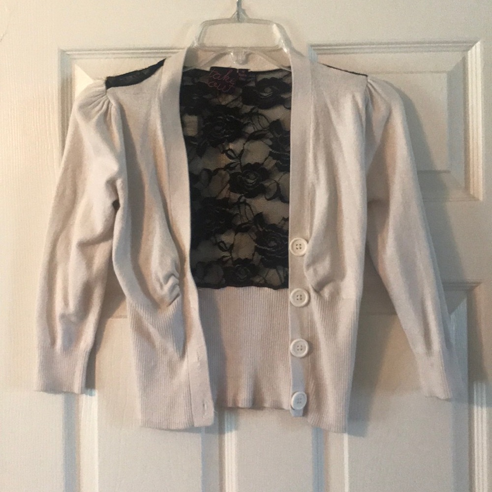 Quarter length sweater